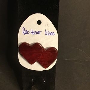 Double heart wood pin.